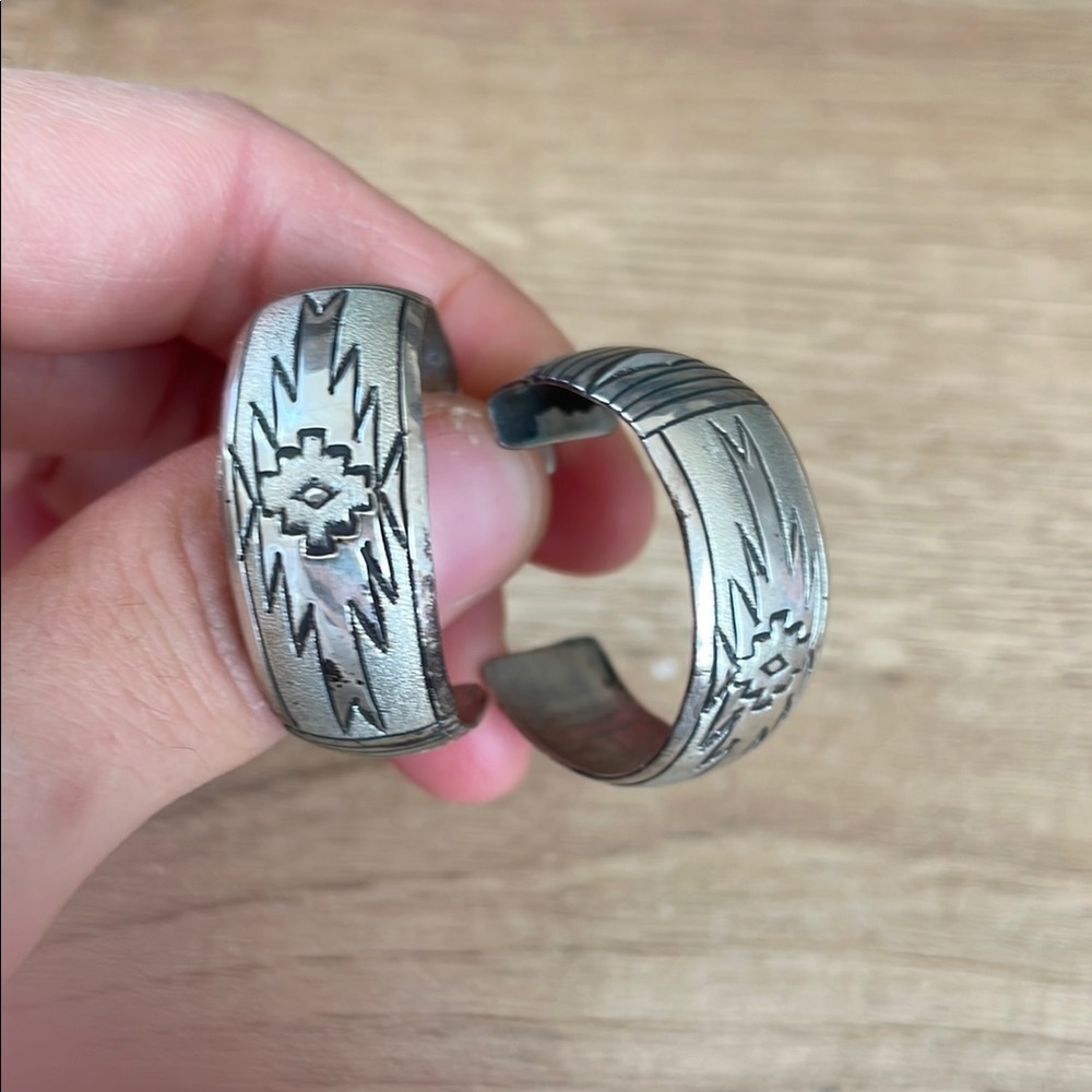 Vintage Sterling Silver 925 Southwestern Native American Large 1” Hoop Earrings